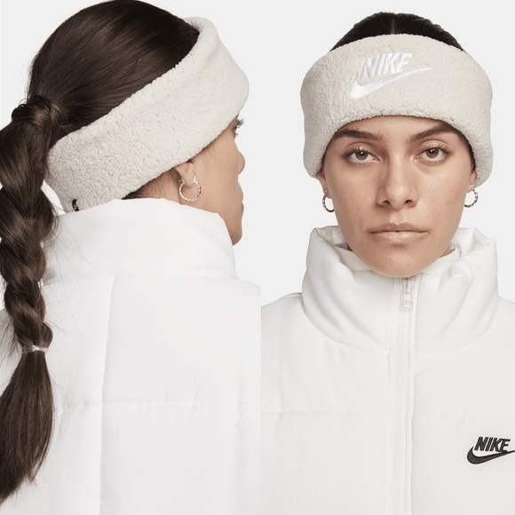 Nike Accessories - NWT NIKE Women's beige Sherpa Headband OS